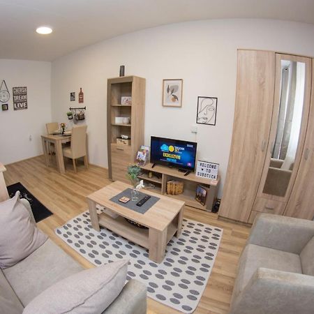 Sweet Apartment Subotica Exterior foto